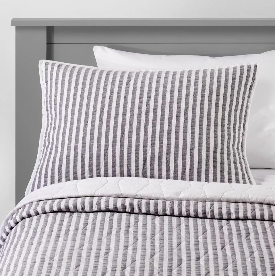 Falsa para niños a rayas Chambray - Pillowfort Foto 2 de 4