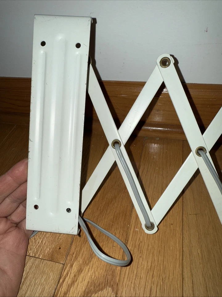 Lámpara de Pared Toleware Vintage Acordeón Tijera Metal Mediados de Siglo Industrial MCM Foto 4 de 4