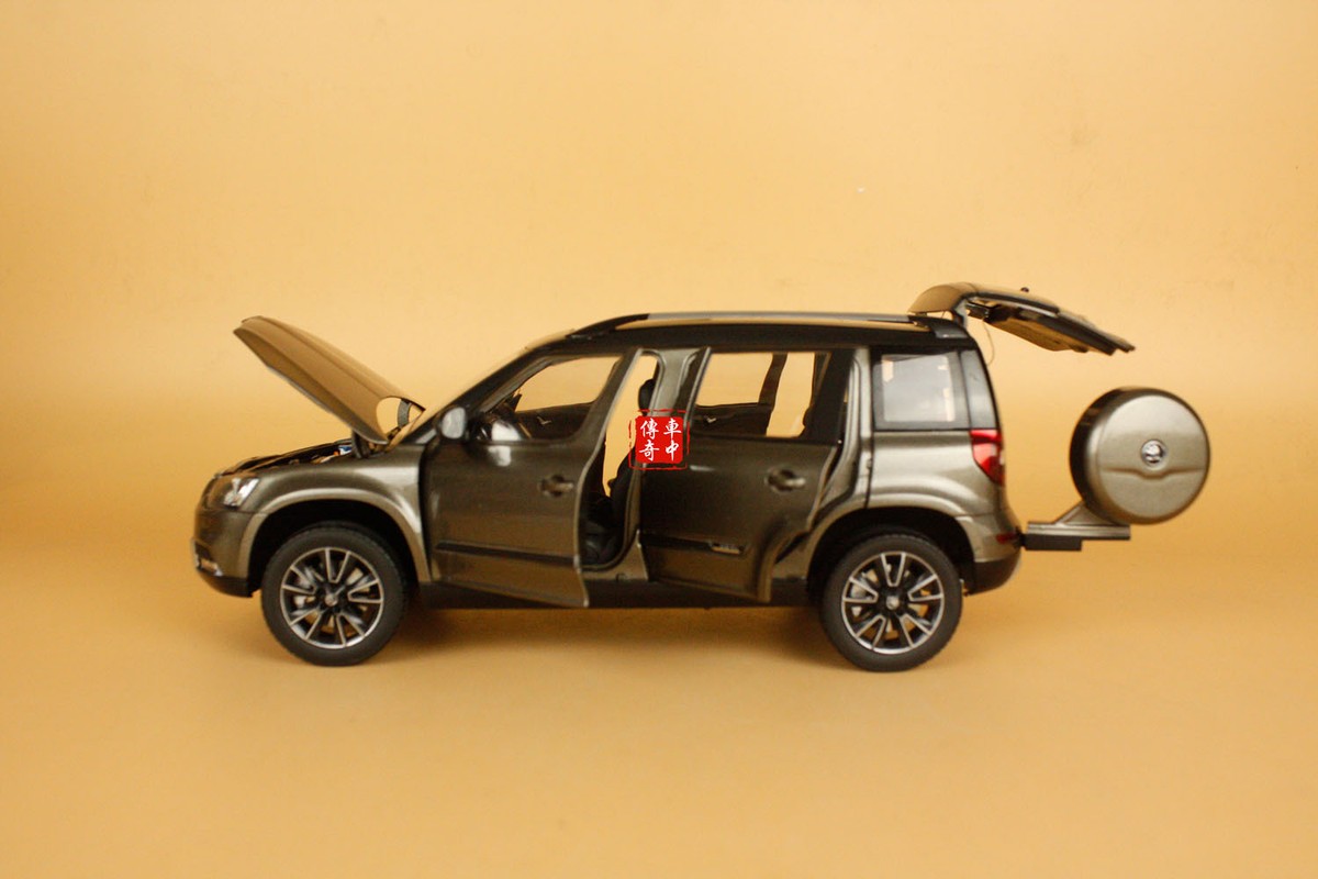 1/18 シュコダ Yeti 1/18 2013 Skoda YETI SUV model car dark brown color | eBay