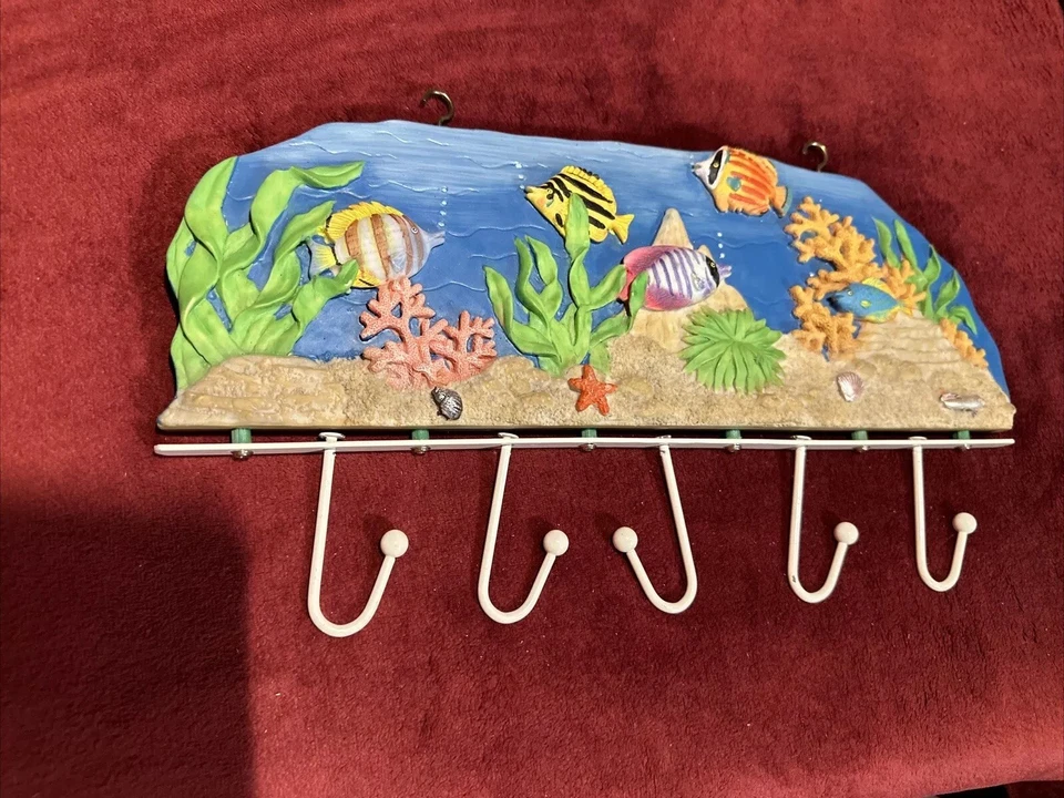 Escena Sealife, toallero con montaje en pared y ganchos. Multicolor. Peces submarinos. Foto 4 de 4