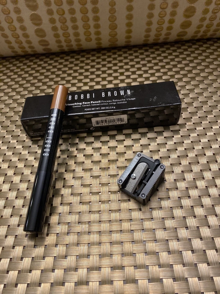 Lápiz facial retocante Bobbi Brown - 0,084 oz Rich 11 Foto 4 de 4