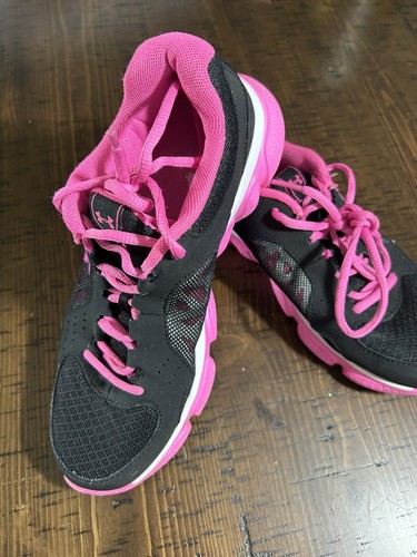 Scarpe da corsa Under Armour donna taglia 6 giovane 8 nero e rosa 1242016-001