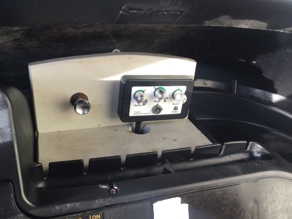 2016 lifted Club car Precedent 4 seat Golf Cart 14" rims lights flip