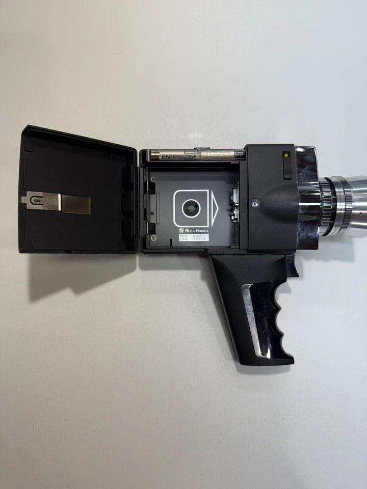 Cámara fotográfica Bell & Howell Focus-Matic 672/XL Super 8 zoom de 8,5-24 mm años 70 SIN PROBAR Foto 3 de 4