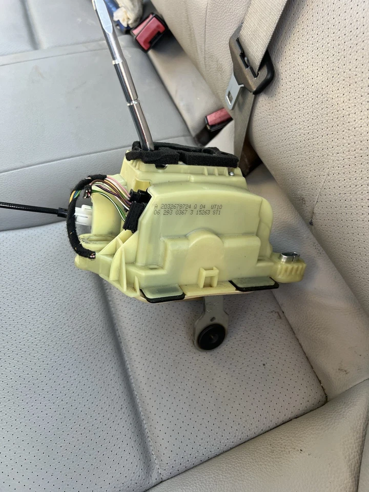 01-09 Mercedes W203 C230 CLK55 CLK350 Floor Gear Selector Shifter OEM - Image 4 of 4