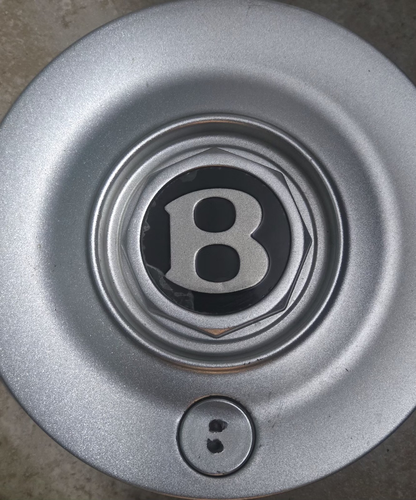 OEM 1997 Bentley Turbo R SILVER Speedline Wheel Center Hub Cap #01 p/n UT10698