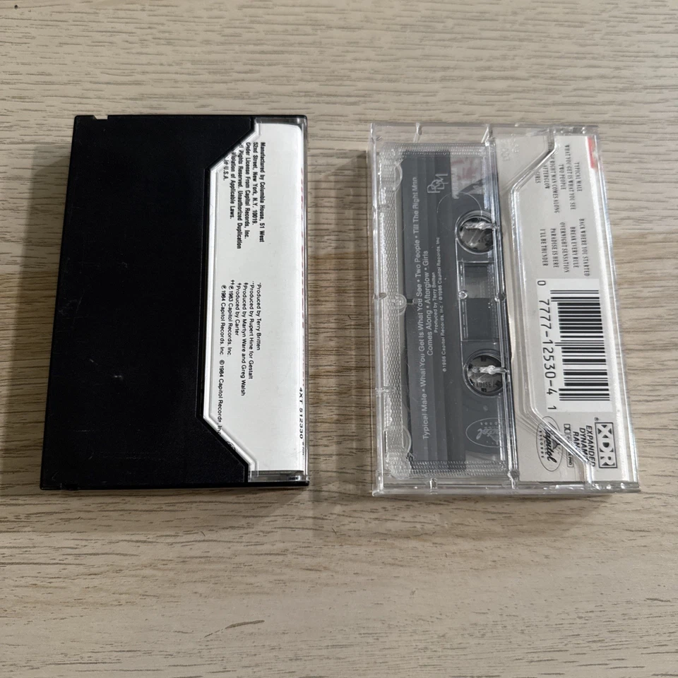 Lot Of 2 Tina Turner - Private Dancer & Break Every Rule Cassette Tape Capitol - Imagem 3 de 4