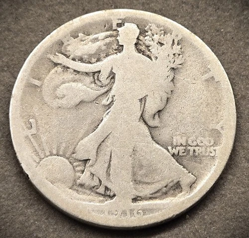 1916 LIBERTY WALKING HALF DOLLAR ** ABOUT GOOD COIN **  (7822)