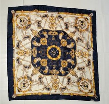 Vintage Seidentuch. Gebraucht in gutem Zustand. 100% Seide. 72cm*72cm