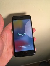 Apple Iphone 7 Black 32GB carrier unlocked 74 battery life