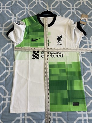 Alexander-Arnold #66 Men's MEDIUM Nike Liverpool FC Away Jersey