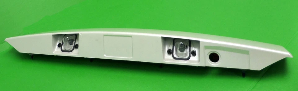 2009-2014 GMC Yukon Factory Rear Hatch Liftgate White Diamond no Window Switch - Image 3 of 4