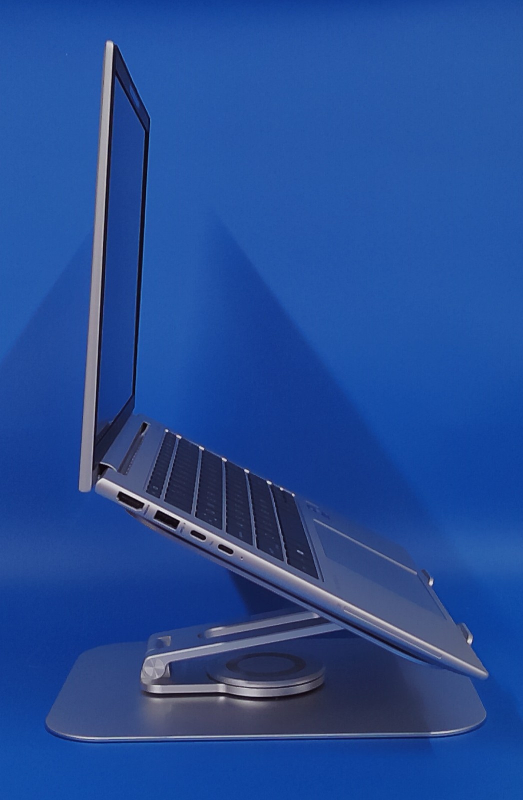 HP EliteBook 840 G9, 14-Inch Laptop, with Core i5-1235U, Windows 11 Pro