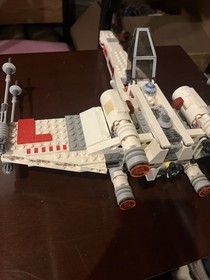 LEGO 9493 - Star Wars - Xwing Starfighter 90% Complete