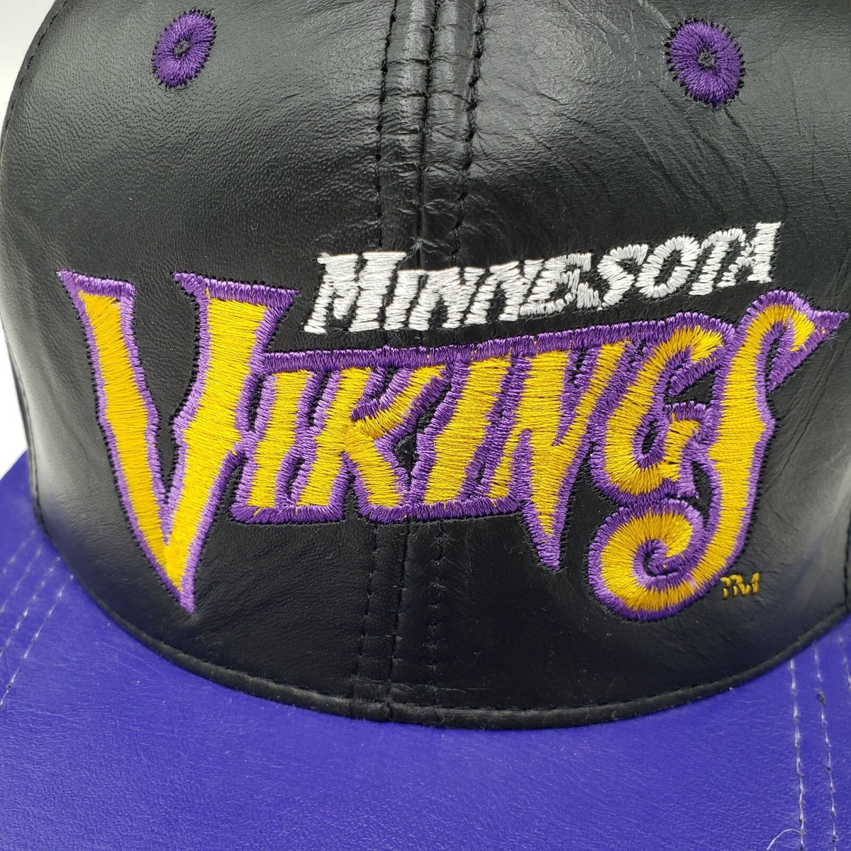Vintage 90s Minnesota Vikings Leather Snapback Hat Cap Black