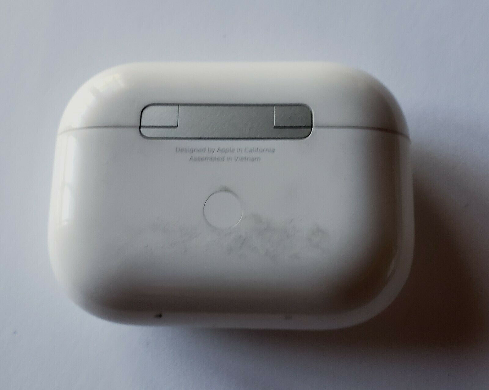 Original Apple AirPods Pro Magnetic Wireless CHARGING CASE ONLY A2190 | eBay