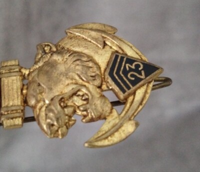 Insigne/Badge/Pucelle Militaire Français 8 ème RI Régiment d’Infanteri