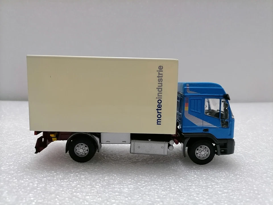 依维柯 Eurotech Van Morfeo Industry - 复古卡车 1: 43 比例模型,意大利 1990 — 第 3/4 张图片