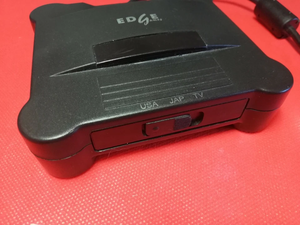 EDGE GAMES DC VGA BOX SERIE DREAMCAST 🙂 - Immagine 3 di 4