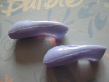 BARBIE DOLL / PAIR OF SHOES: BOOTS, PUMPS ....... (2632)