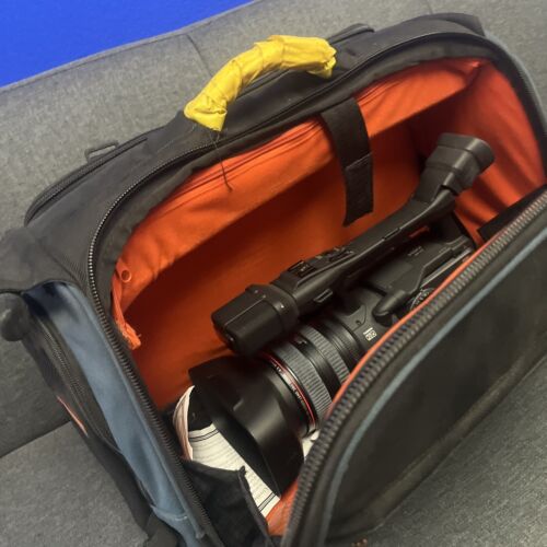 Canon XH-A1 HDV 108O Camera Pulled From Working Environment + Traveling Case - Picture 8 of 17