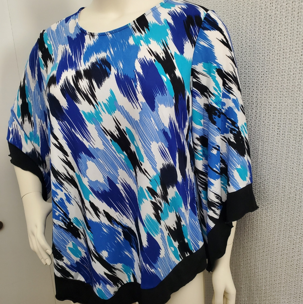 Sensational Collection Multi blue patterned top. … - image 3