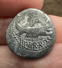 ROMANA. MARK ANTONY (MUERTO 30 A.C.). DENARIO PLATA. LEGIÓN XXI.