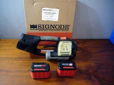 SIGNODE BXT2 2 BATTERY SERIES POWERED TOOL FOR PLASTIC STRAPPING w 2040