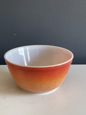 Vintage Pyrex 402 Mixing Bowl Flameglo Orange Ombre  1.5 Qt Nesting Bowl USA