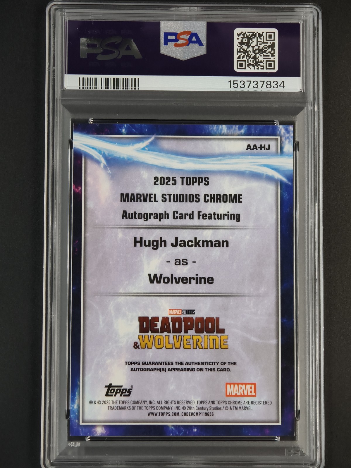 Hugh Jackman Wolverine 2025 Chrome Marvel Studios Sapphire Auto Orange /25 PSA 8 view 2