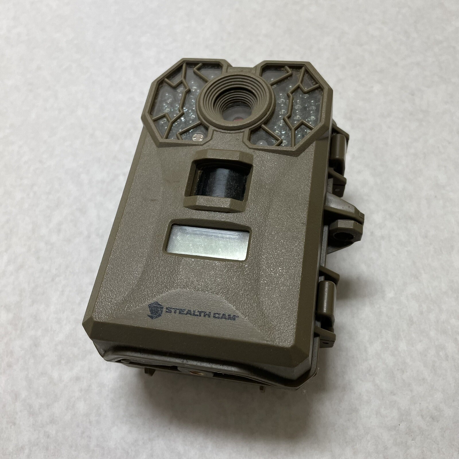 Stealth Cam STCG30 G Series Trail Camera w/SD Card, Camlock Box Theft Security Thư viện Quản