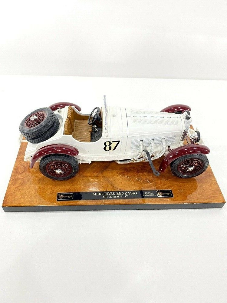 Mercedes-Benz SSKL 1931 ミニカー 1/18 Amazon.com: CMC Mercedes-Benz SSKL #10 Hans Stuck Grand Prix of
