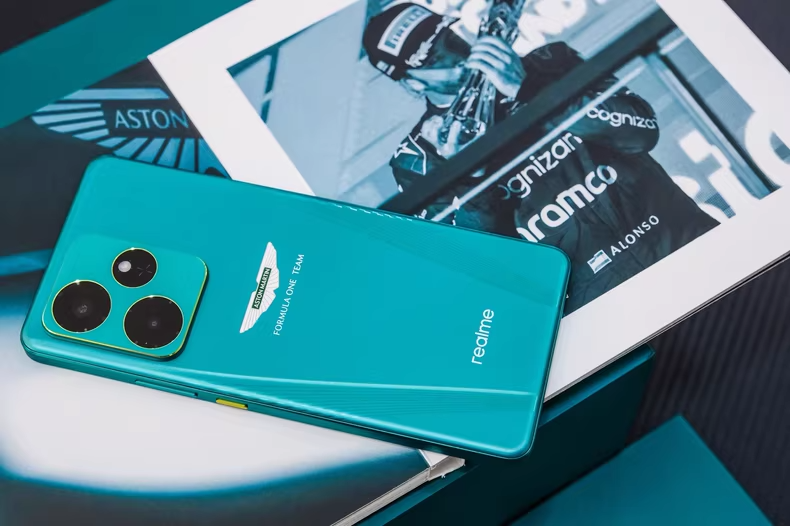 Realme GT 7 