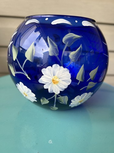 Vintage White Daisy Flowers Leaves Hand Painted Blue Art Glass Bowl Vase 5"