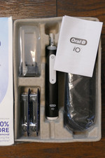 Oral-B iO 3 Deep Clean Rechargeable Electric Powered Toothbrush w 2 Brush Heads 3