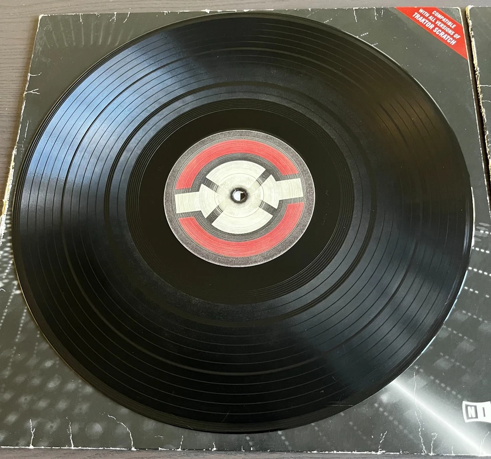 2 x TRAKTOR SCRATCH - CONTROL VINYL BLACK - NATIVE INSTRUMENTS - MK1 - RARE VGC - Image 4 of 4