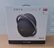 Harman Kardon Onyx Studio 7 Wireless Bluetooth Speaker - Black