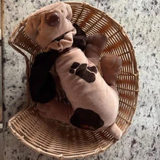 Vintage 1985 Tonka Plush Pound Puppy  With Toy Dog Bed