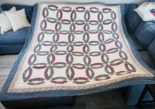Vintage Double Wedding Ring Quilt 88x94 Cutter or fixer- Huge