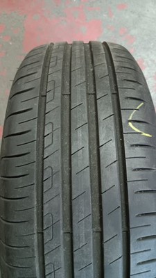 1x205/55R16 91H Goodyear Efficient Grip Performance. 5,0-5,5mm. DOT 4421.