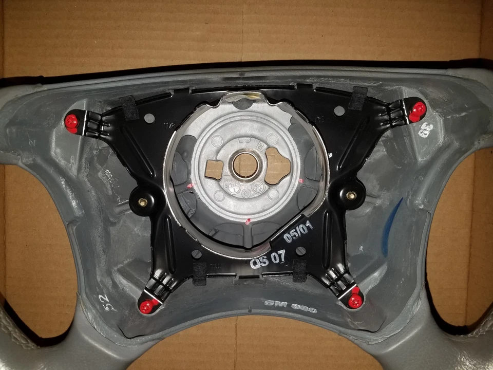 2000 TO 2003 MERCEDESCLK320 CLK430 E320 E430 DRIVER LEFT STEERING WHEEL GRAY OEM - Image 3 of 4