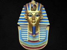 King Tut Wall Statue: Egyptian Pharaoh Art Decor