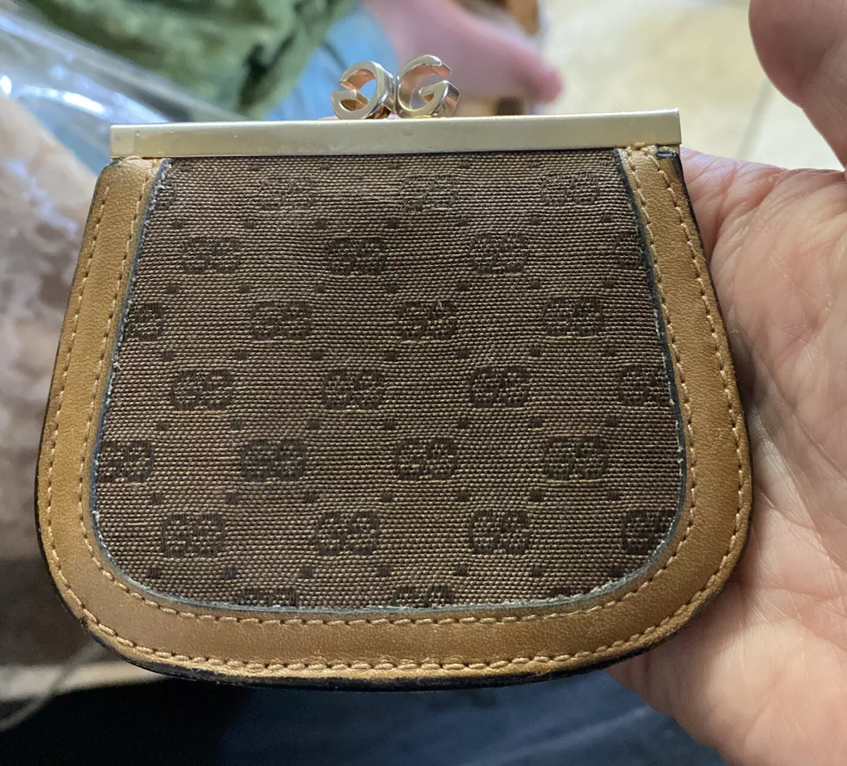 gucci coin pouch