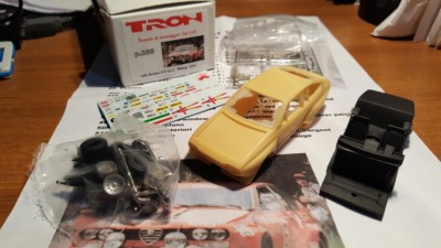 ALFA ROMEO ALFETTA Q. ORO 1983 Gris KIT Monté TRON BEE BOP 1:43 de