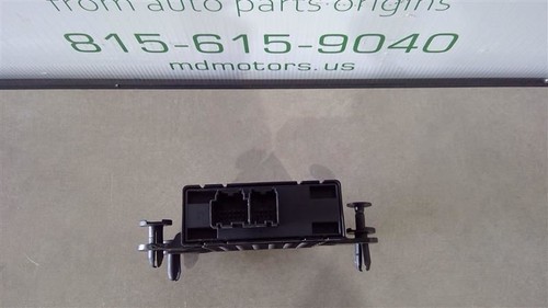 2017-2021 JEEP COMPASS GATEWAY CONTROL MODULE 068413485AC - Picture 3 of 11