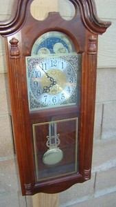 Authen Howard Miller Fenwick 620-158 Cherry Fenwick Wall Clock Westminster CHIME
