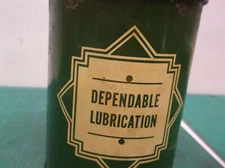 Vintage Quaker Dark Wheel Bearing Grease 1lb Metal Can Gas & Oil GD324