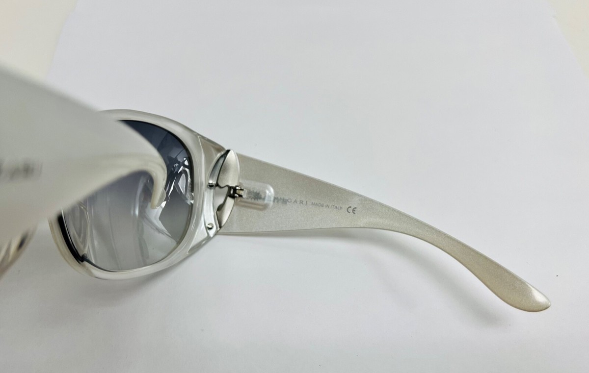 未使用品 BVLGARI sunglasses round タグ付き Cat-Eye Black Serpenti Sunglasses 904262 | Bvlgari