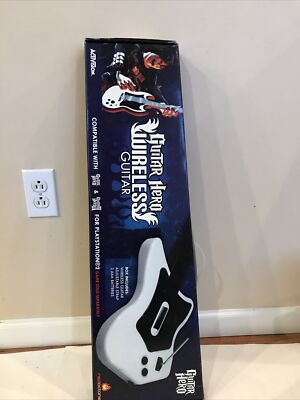 Red Octane Guitar Hero Wireless Guitar Box Playstation PS2 Powers On!  47875950252|