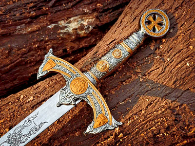 KNIGHTS TEMPLAR MEDIEVAL King Arthur Historical SWORD steel sword engraved sword
